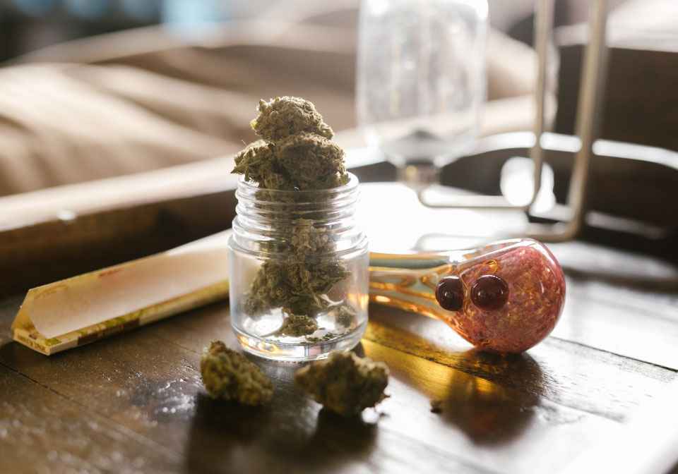 How to Choose the Perfect Weed Pipe