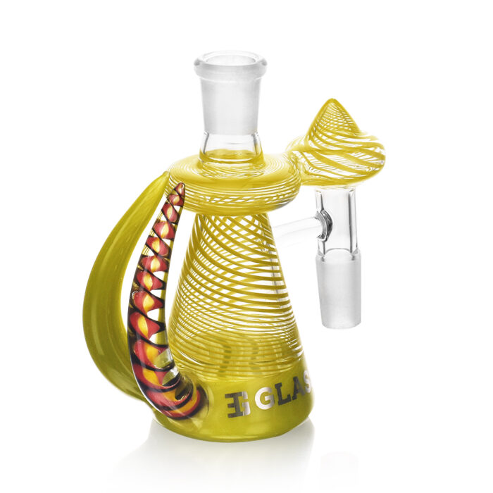 EG Glass EGA05 Bright Wig Wag Horn Triangular Ash Catcher GREEN.jpg